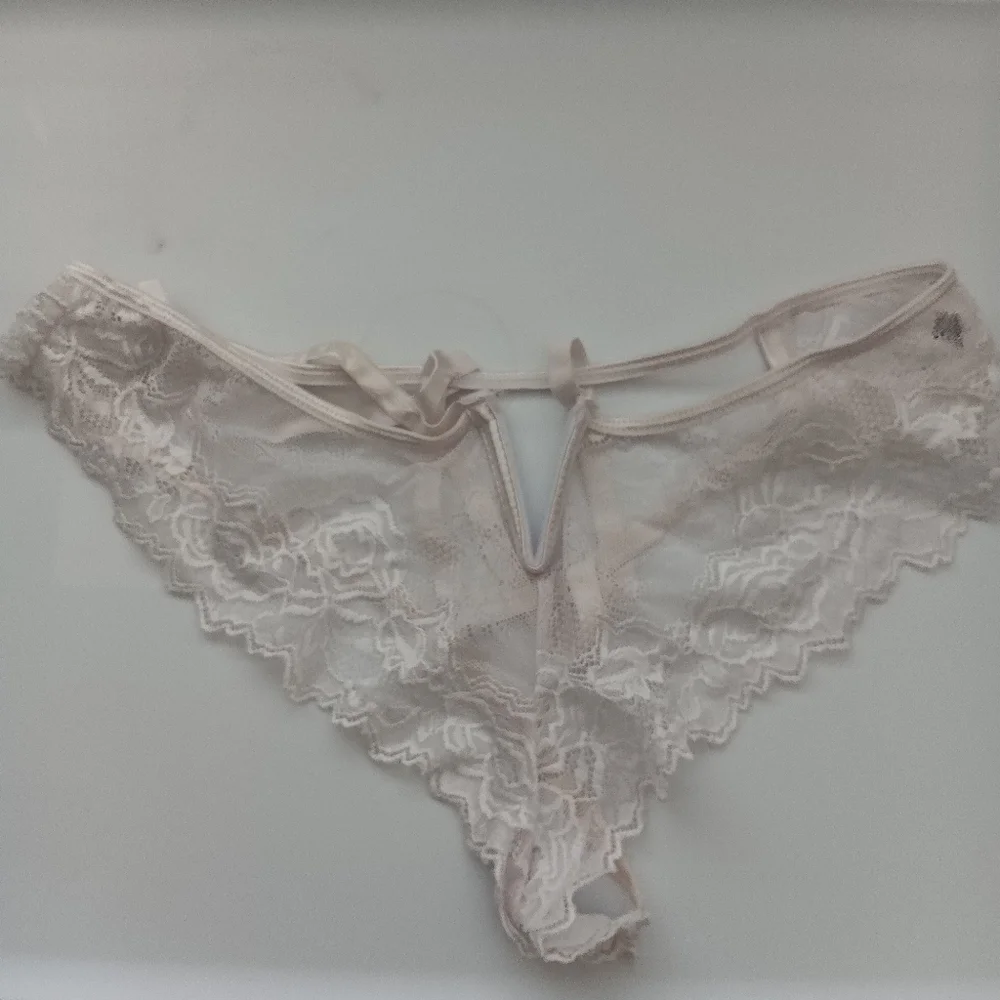 NEW Sexy Lace Thong - White
